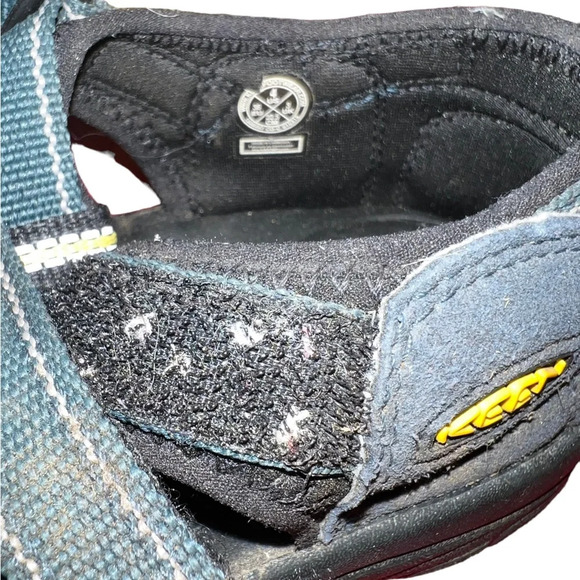 Keen’s Newport blue sandal youth sz 4 - Picture 2 of 3